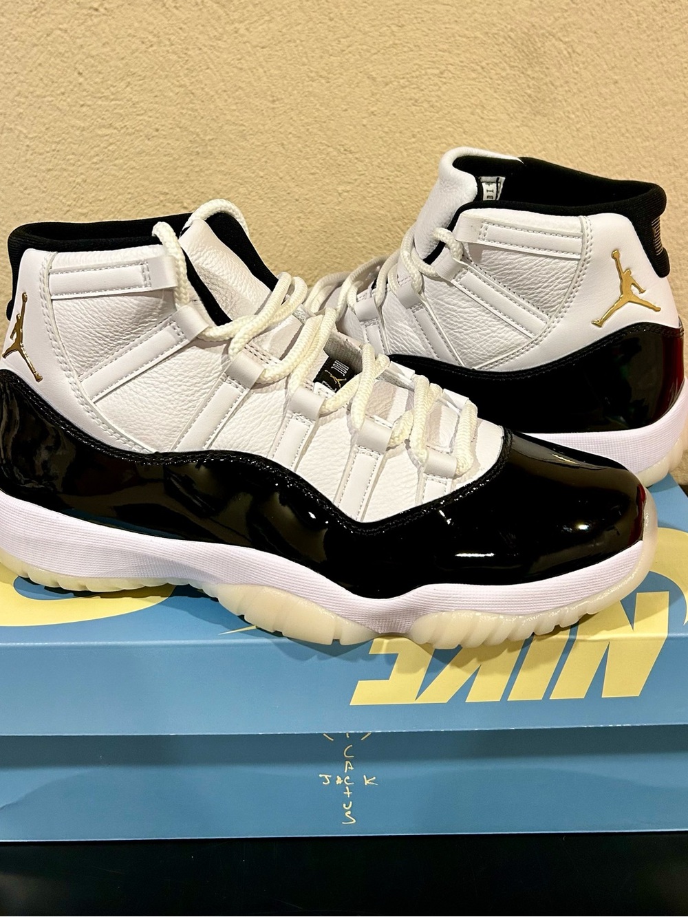 Jordan 11 DMP Gratitude - Men’s Sneakers